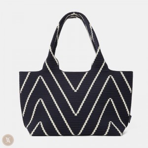 Tasky Vivaia Wallace Tote-Dark Chevron Tmavo | SDCE1284